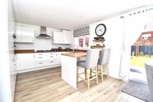Kitchen- click for photo gallery